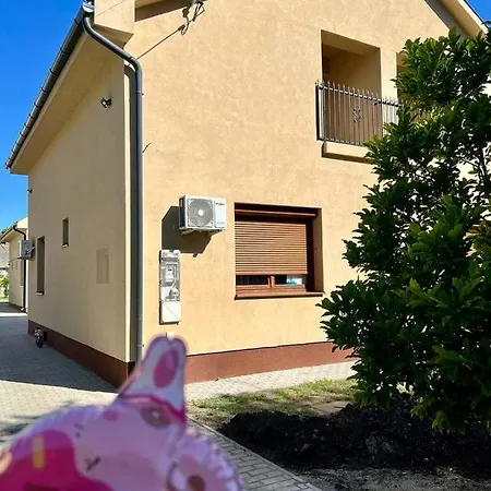 Zsuzsa Apartament