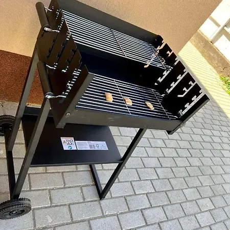 Zsuzsa Apartament *